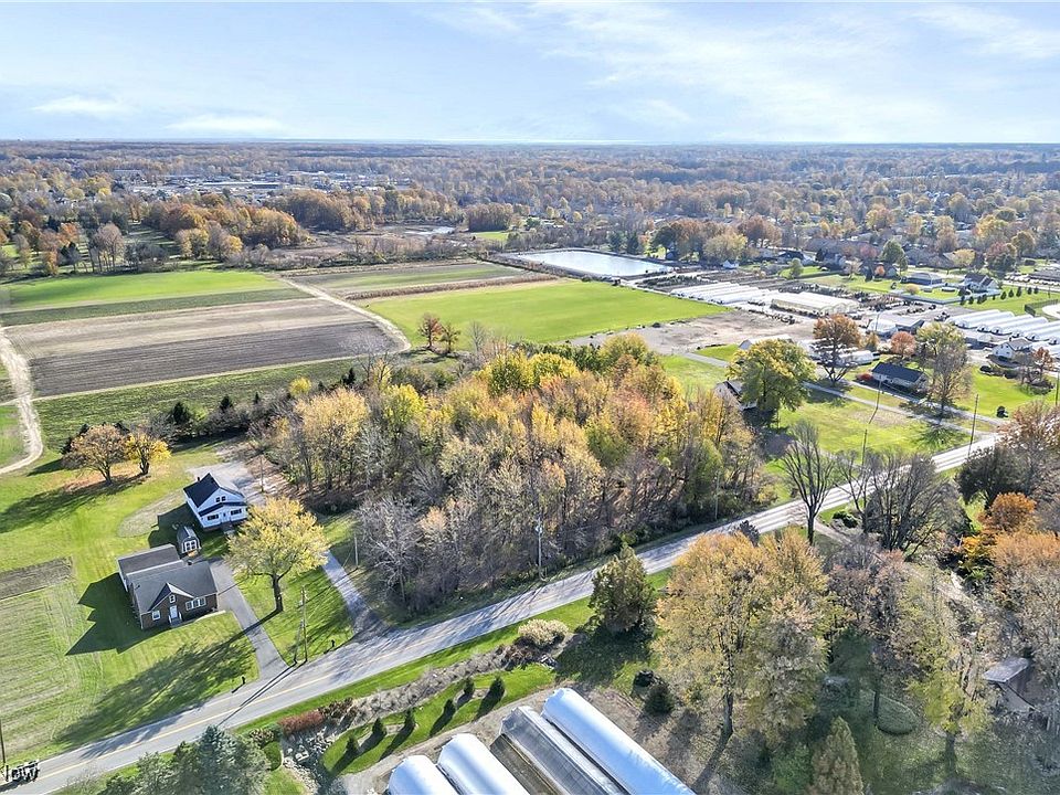 2nd image of Center Rd