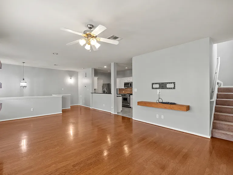 5314 Schuler St — Photo 10