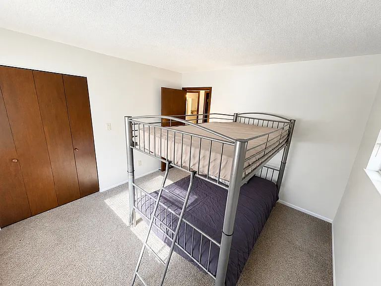 723 N Center St — Photo 12