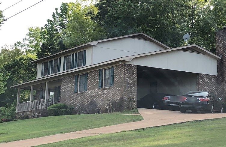 2nd image of 317 Hubbard Cir