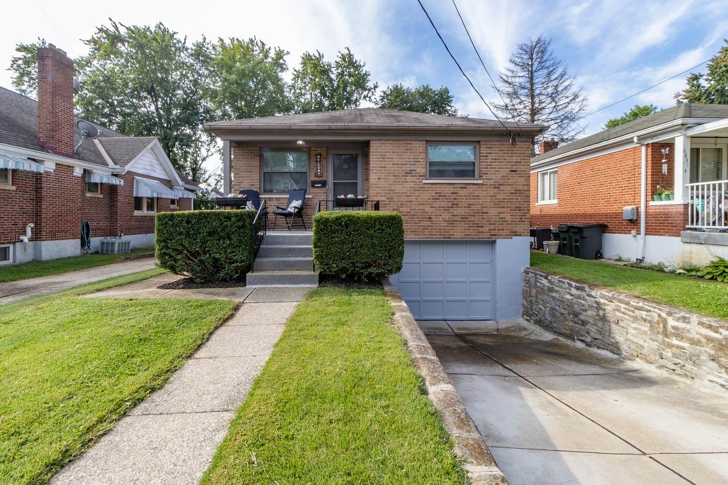 6831 Buckingham Pl, Cincinnati, OH 45227 | Zillow