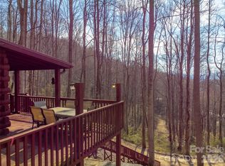 306 Forget Me Not Ln, Whittier, NC 28789