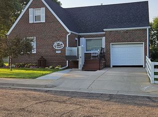 1001 E 4th St, Mccook, NE 69001