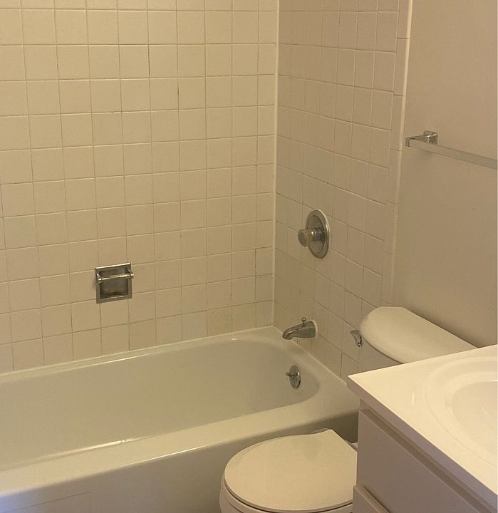 DREW LN. 100 Apartment Rentals Waukegan, IL Zillow