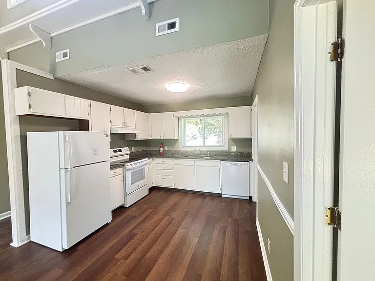 45 Indian Oak Ln — Photo 5