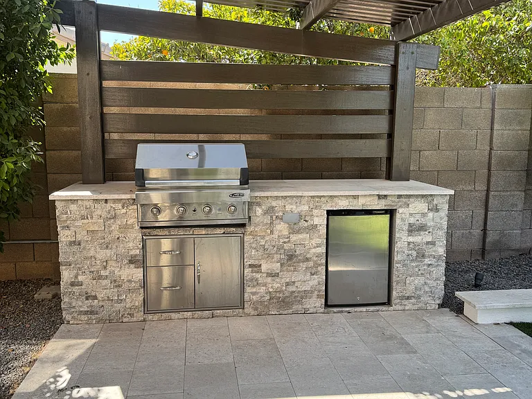 1635 E Oakland St — Photo 12