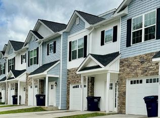 1155 Maid Marian Ln NE, Christiansburg, VA 24073