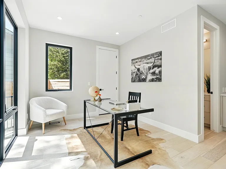 2860 Table Mesa Dr — Photo 20