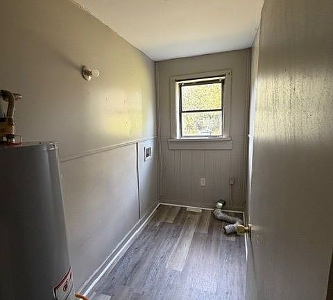 4th image of 317 Kelly St