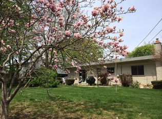 5533 Tamerlane Dr, West Bloomfield, MI 48322