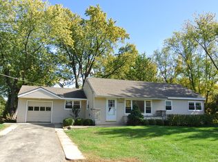 20423 N Plum Grove Rd, Palatine, IL 60074