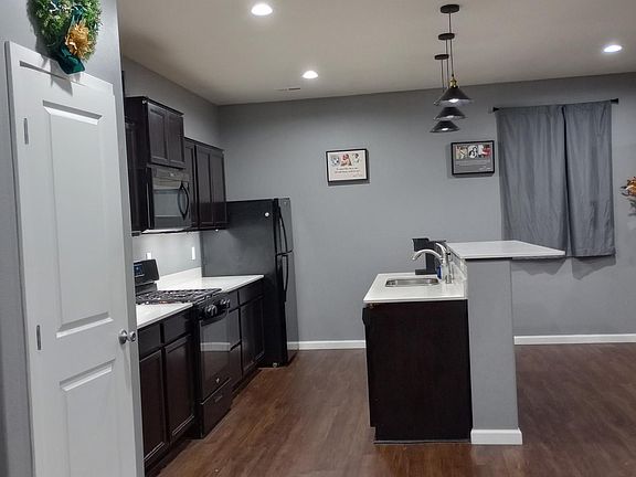 3rd image of 2031 71st Ave SE