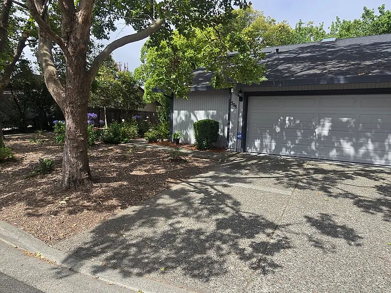 509 Tracy Ave — Photo 2