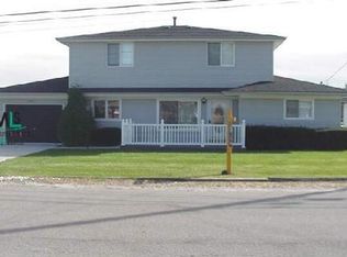 7211 Cardinal St, Algonac, MI 48001