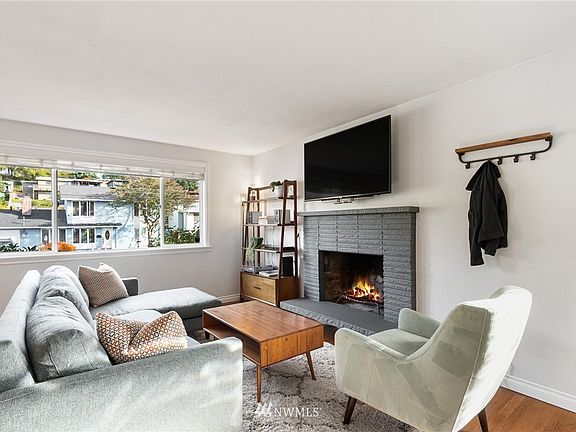 Wood burning fireplace