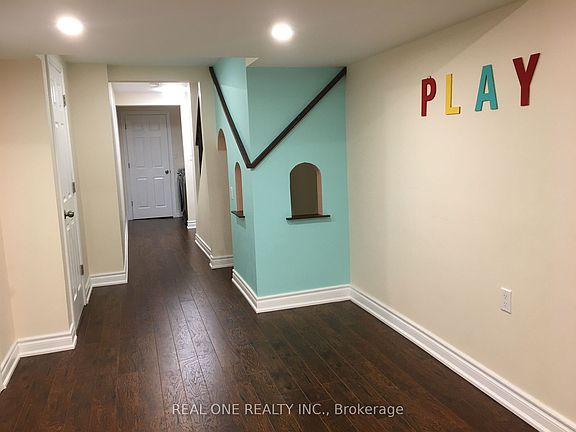 3rd image of 5958 Greensboro Dr #77