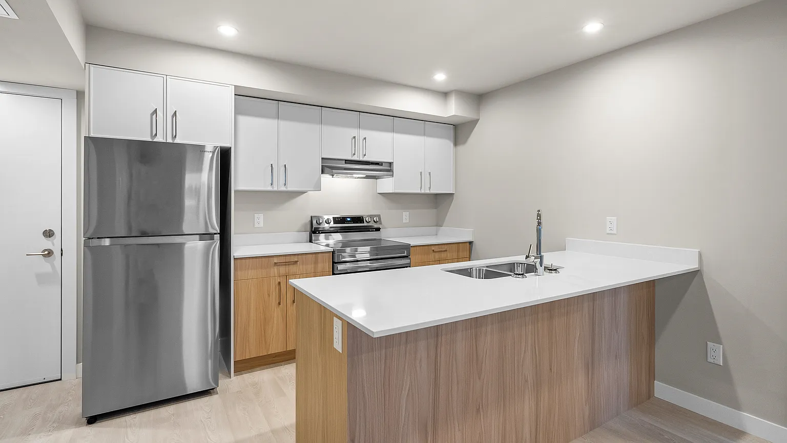 1310 Saunders St #1292144 photo 1