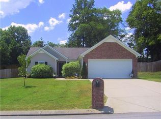 712 Autumn Ridge Ln, Columbia, TN 38401
