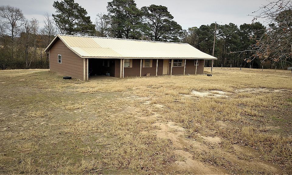 Front & All Covered Porch 