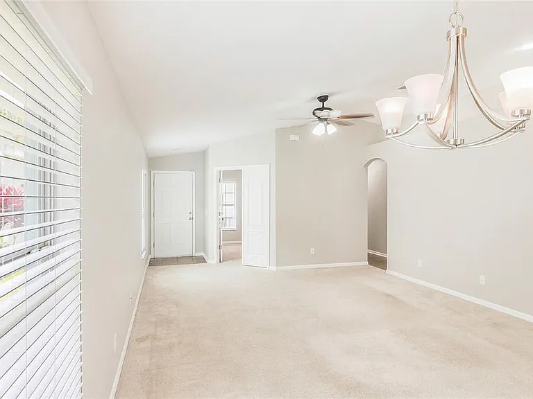 12505 Belcroft Dr — Photo 15