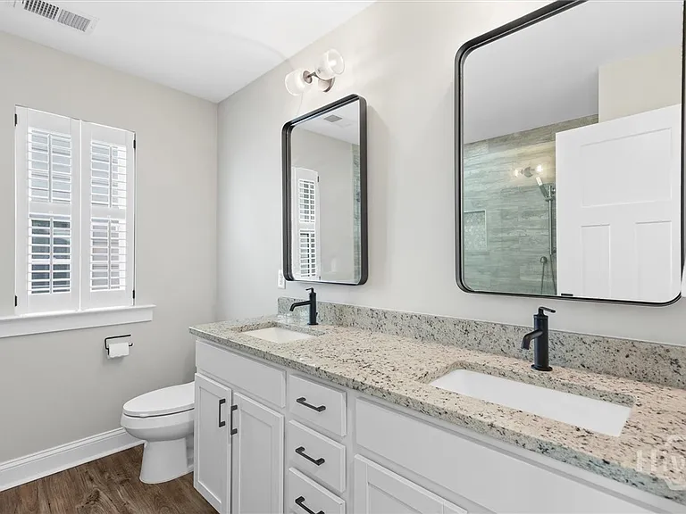 45 Grove Park Dr — Photo 33