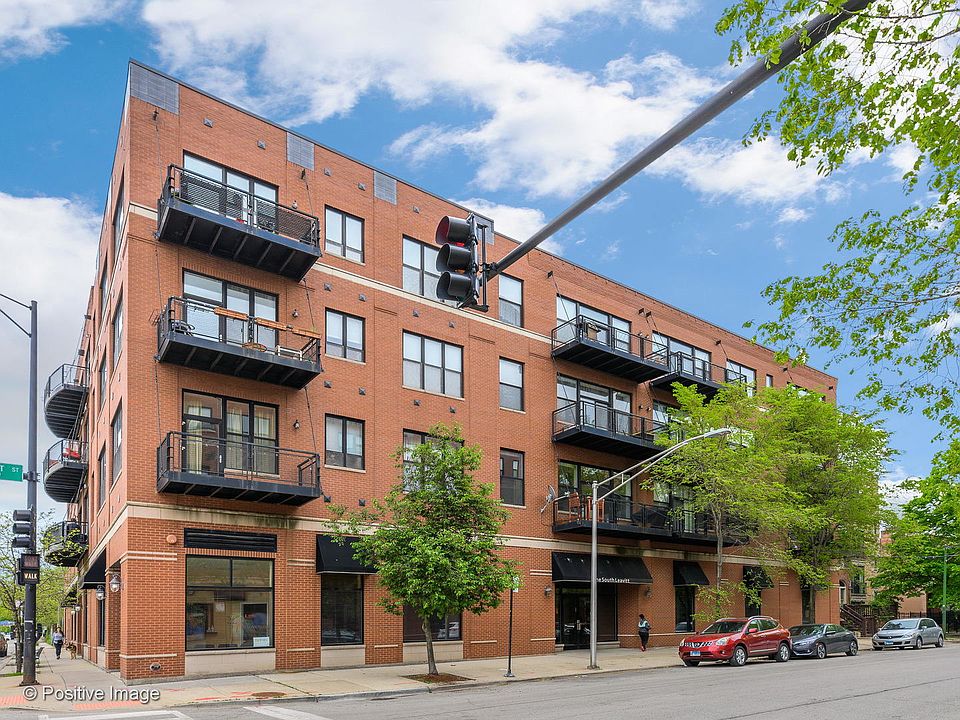 1st image of 1 S Leavitt St Unit 212