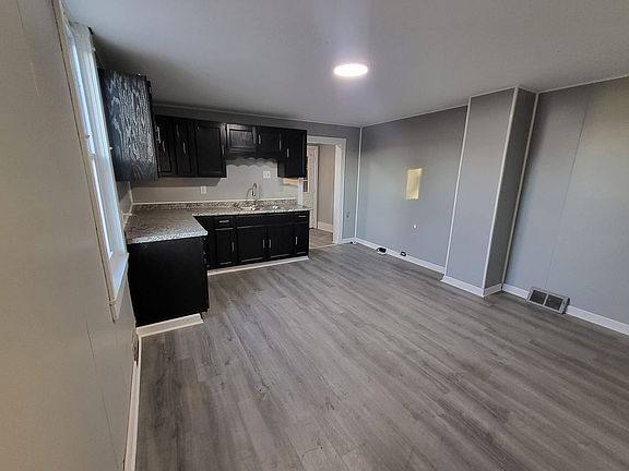 2nd image of 309 Harrison St