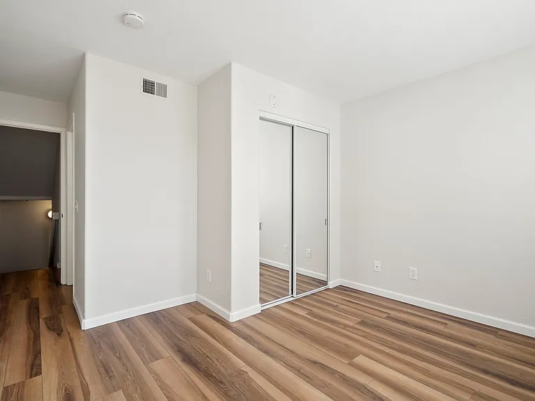 221 Donax Ave #11 — Photo 25