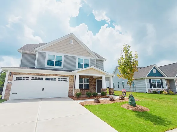 654 Southwick Pl, Mebane, NC 27302