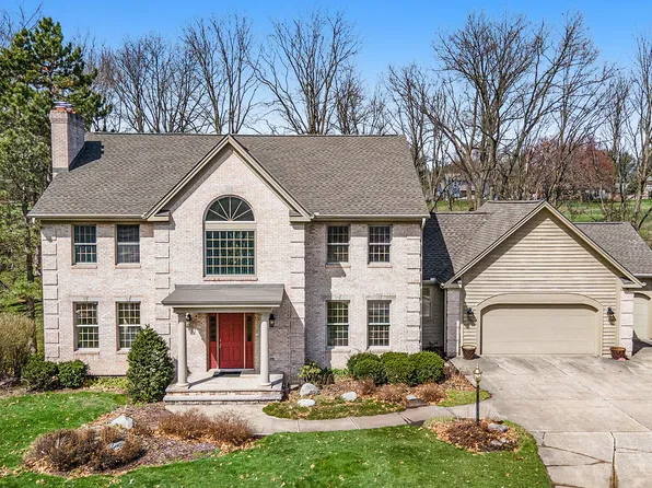 7368 Oak Shore Dr, Portage, MI 49024