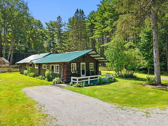 2nd image of 1002 Bennoch Road