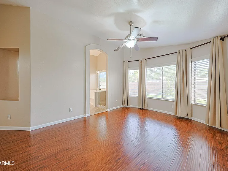 8747 W Adam Ave — Photo 23