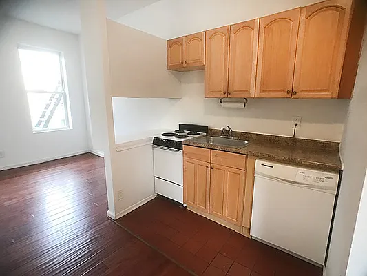 Rented by City Heights Realty | media 24