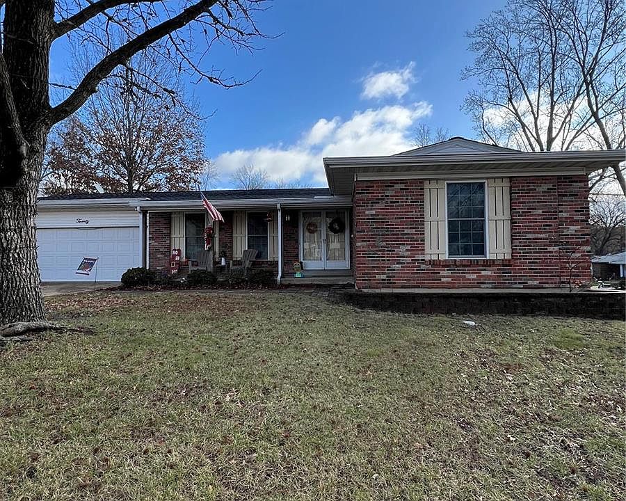 2nd image of 20 McIntyre Dr