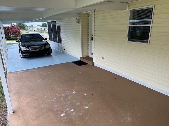 3rd image of 2800 Hook Court