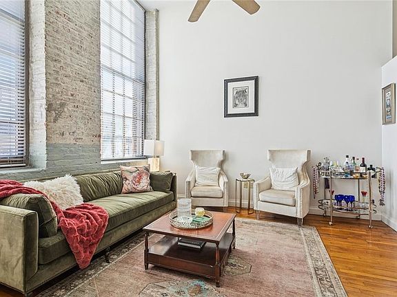 4th image of 920 Poeyfarre St APT 247