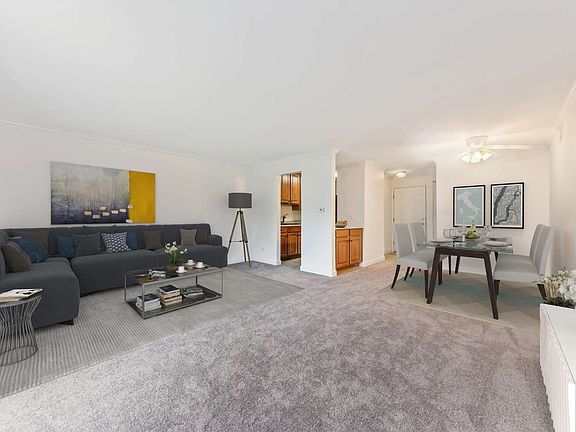 2nd image of 2403 N Kennicott Dr APT 1C