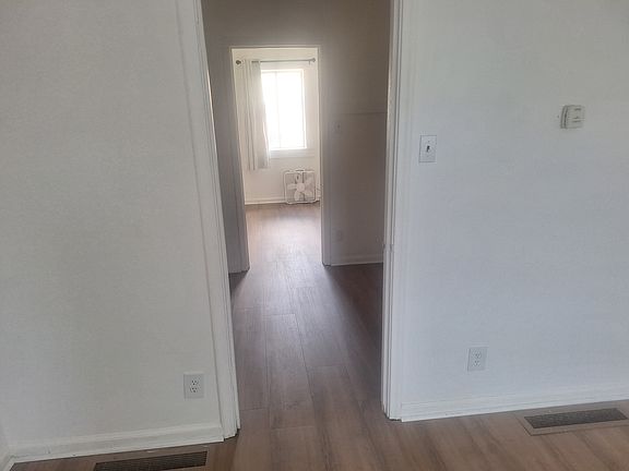 4th image of 1205 Sage Ave #1