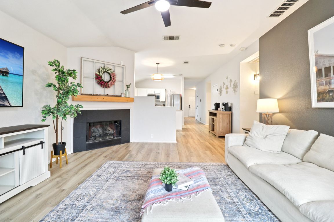 next background image