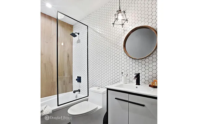 Sold by Douglas Elliman | media 17