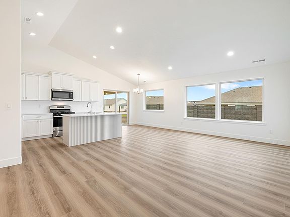 5th image of 10714 Danube Dr