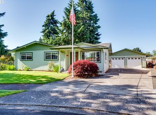 1013 Surrey Ln, Eugene, OR 97402