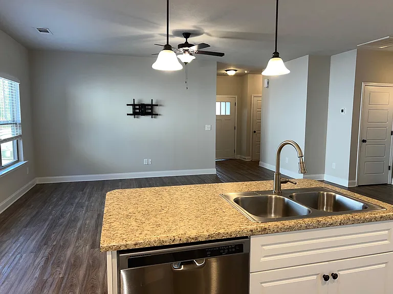 187 Bay Meadows Dr SW — Photo 9