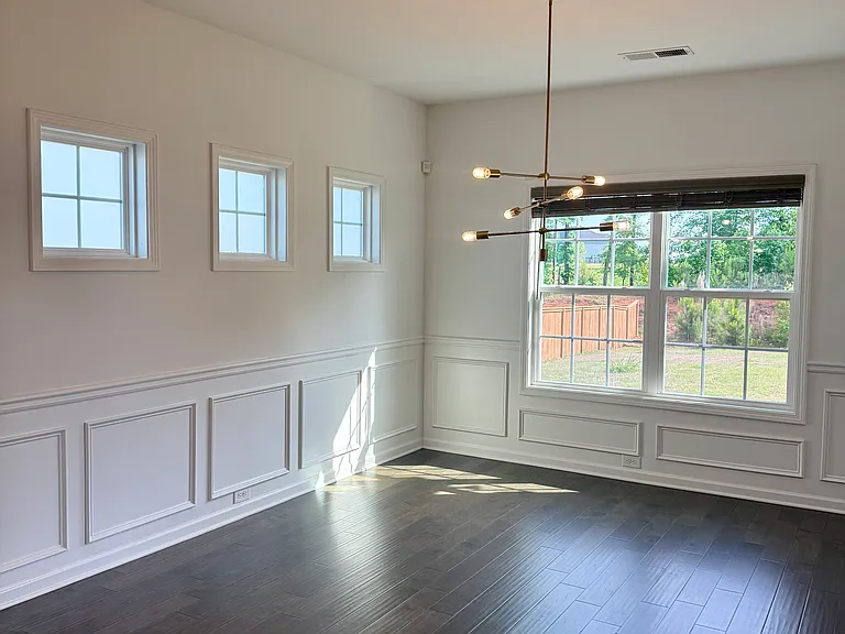 533 Wymond Ct — Photo 2