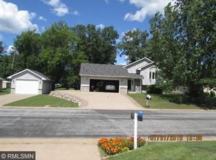 610 Stewart Ct, Mora, MN 55051