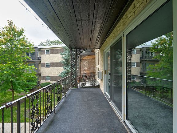 2nd image of 911 8th Ave APT 4