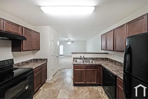 2538 Piering Dr — Photo 4