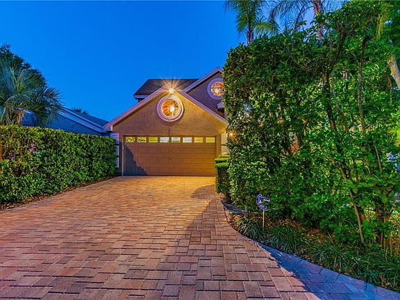 4th image of 4434 Golf Club Ln