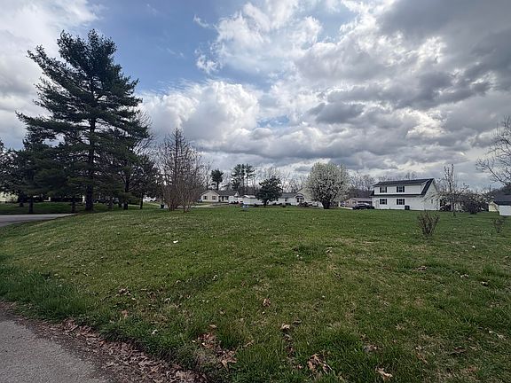 2nd image of 33 Stephen Trace Rd