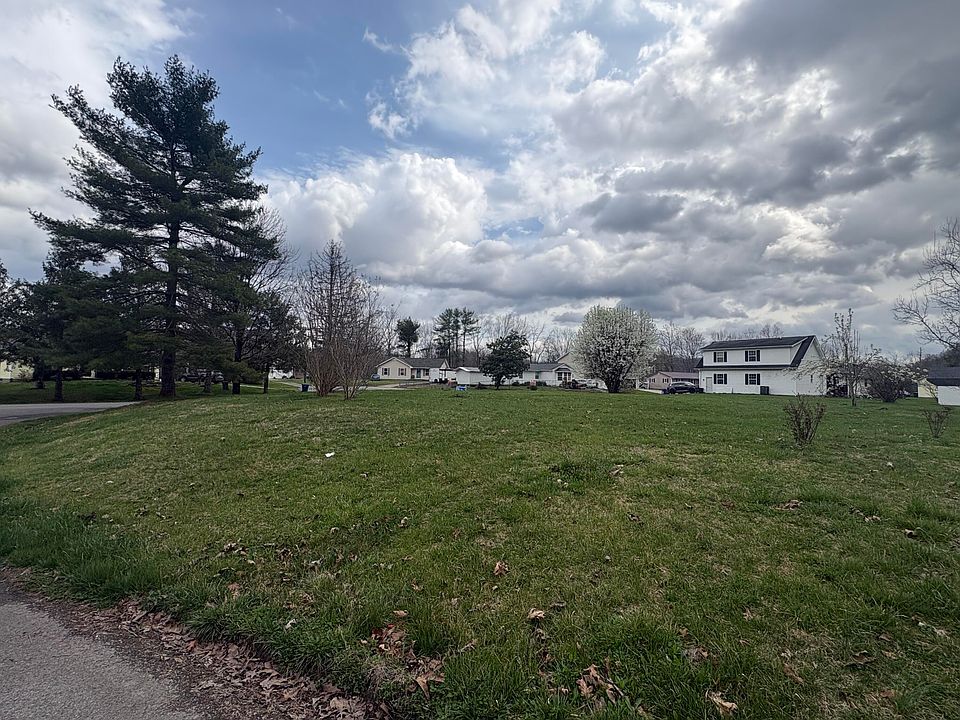 2nd image of 33 Stephen Trace Rd